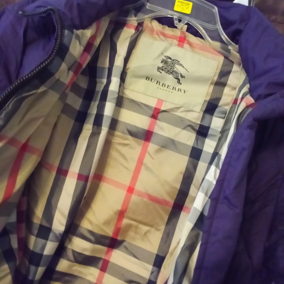 BURBERRY Light Winter Puffer Coat, Diamond Quilt Design, Purple - Picture 4 of 8
